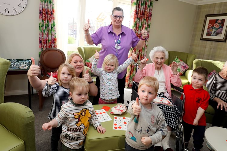 A picture paints a thousand birds at Bromsgrove care home